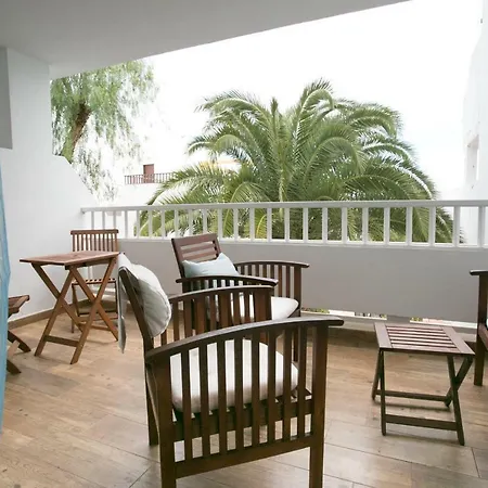 Chromotheraphy Cerca Del Mar Costa Teguise